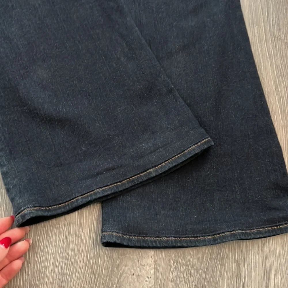 J Brand jeans. Size 28 - Picture 10 of 10